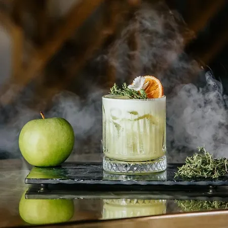 Napa Plaza (adults Only)