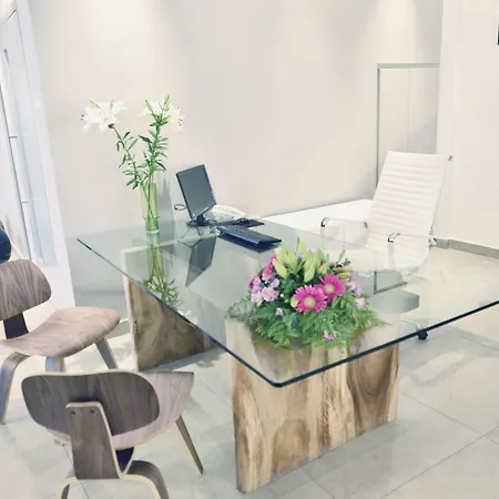 Napa Plaza (adults Only)