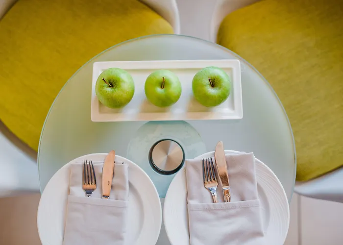 Napa Plaza (adults Only) Hotel