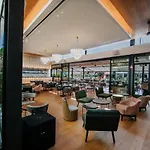 Napa Plaza (adults Only)