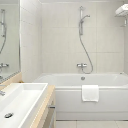 Napa Plaza (adults Only) Ayia Napa