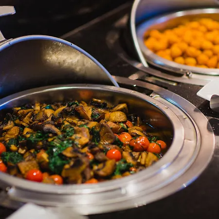 Napa Plaza (adults Only)