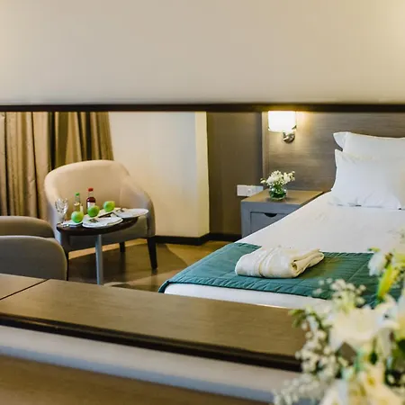 Napa Plaza (adults Only) Hotel