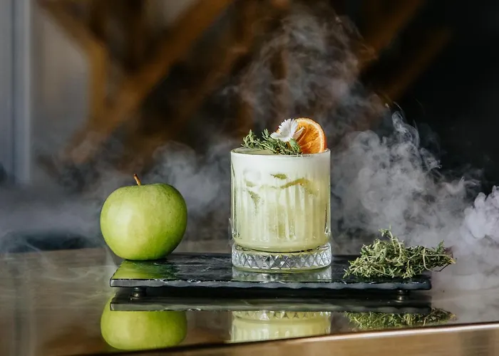 Napa Plaza (adults Only)