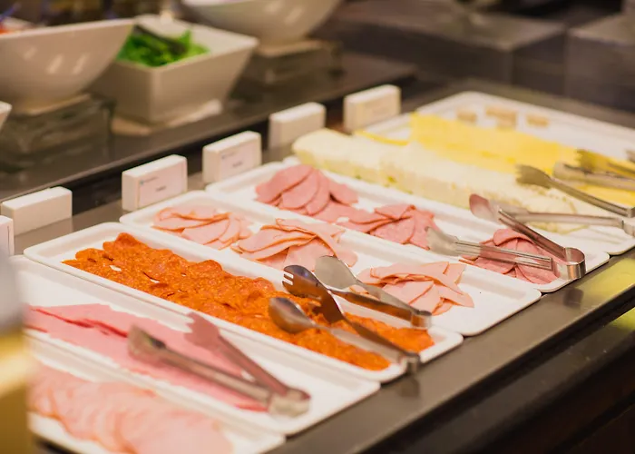 Napa Plaza (adults Only)